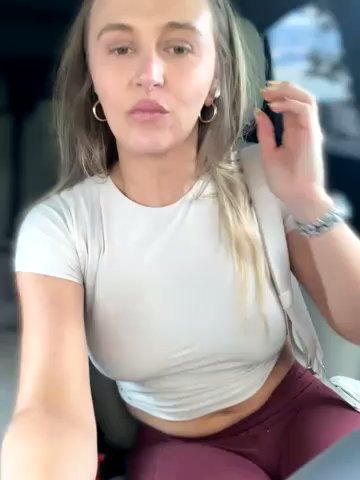 lunagirl13 live cam screenshot malefemale from United States on ReplayHer – Replays, Highlights & Live Cams — screenshot #1